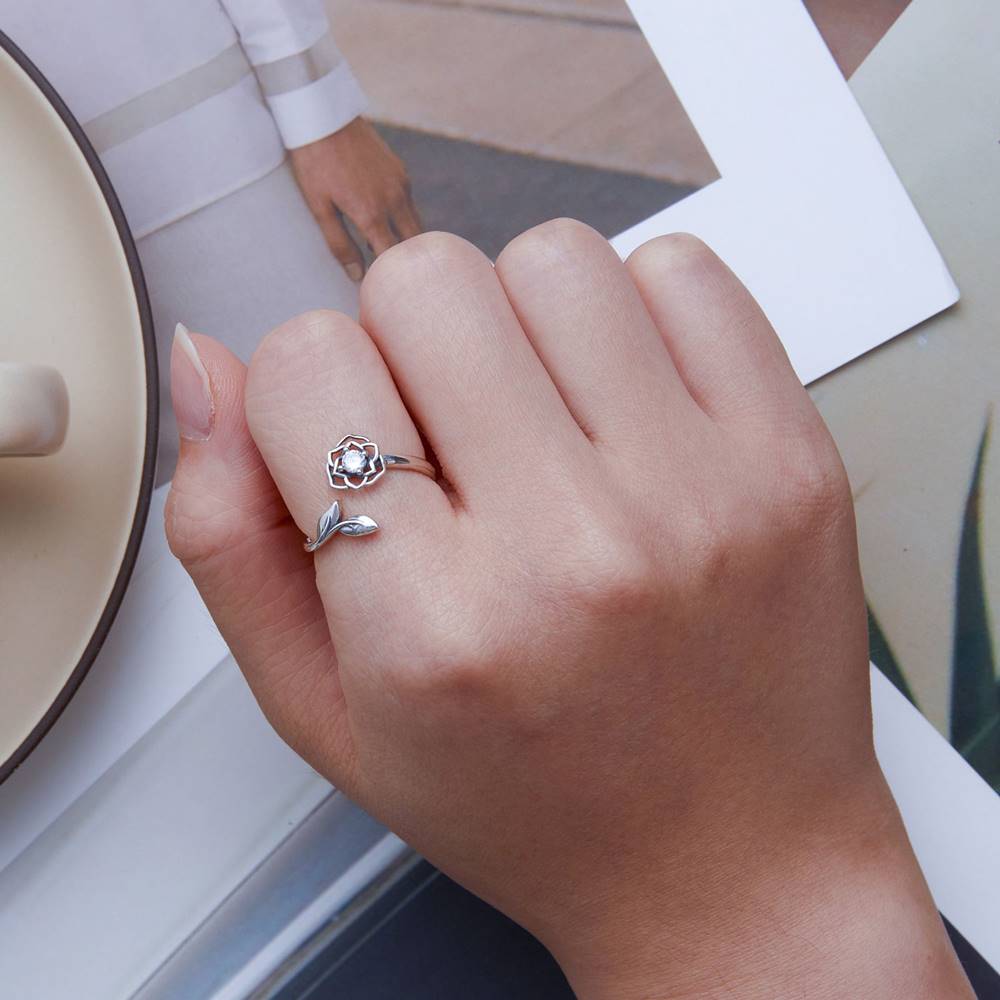 Inel reglabil din Argint Diamond Flower