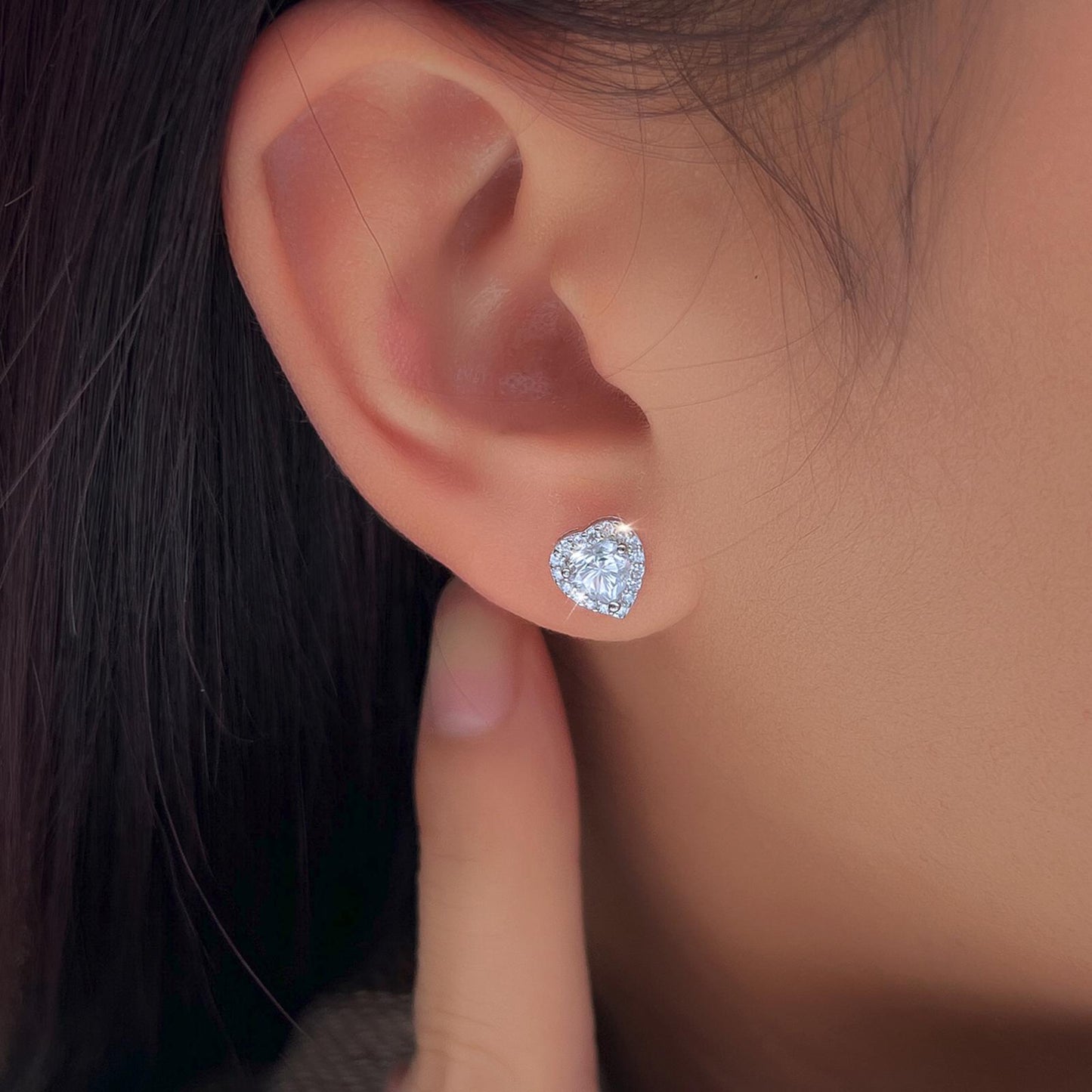 Cercei din argint cu inima si moissanite cesini femei