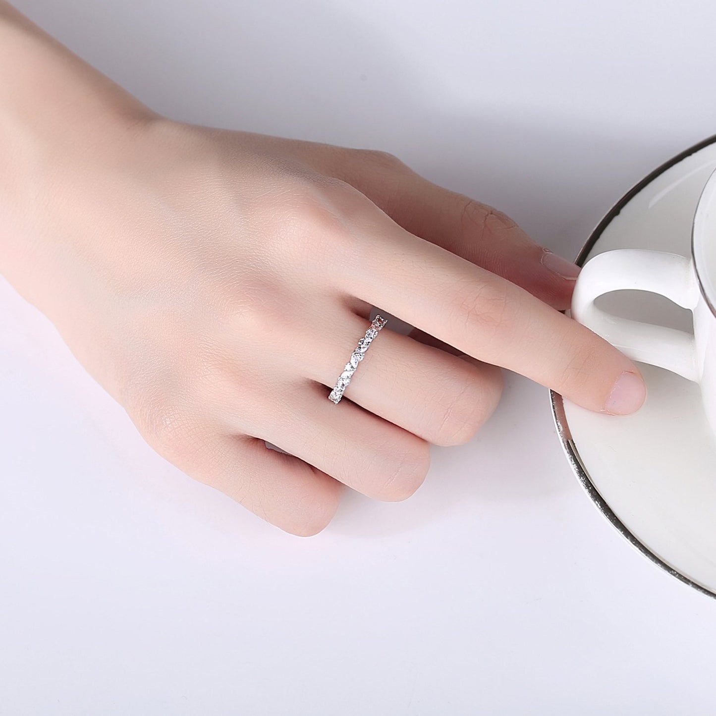 Inel din argint tennis cu cristale zirconiu cesini purtat