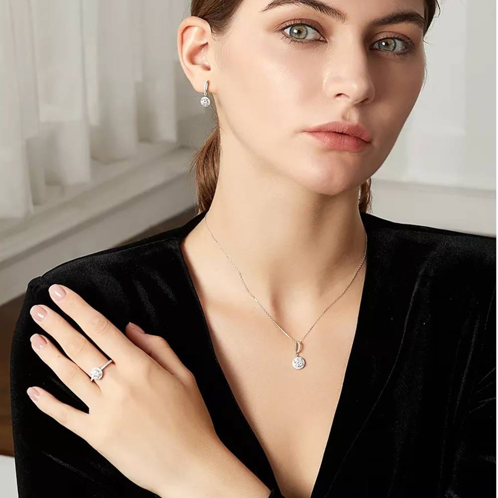 Set din Argint Round Moissanite