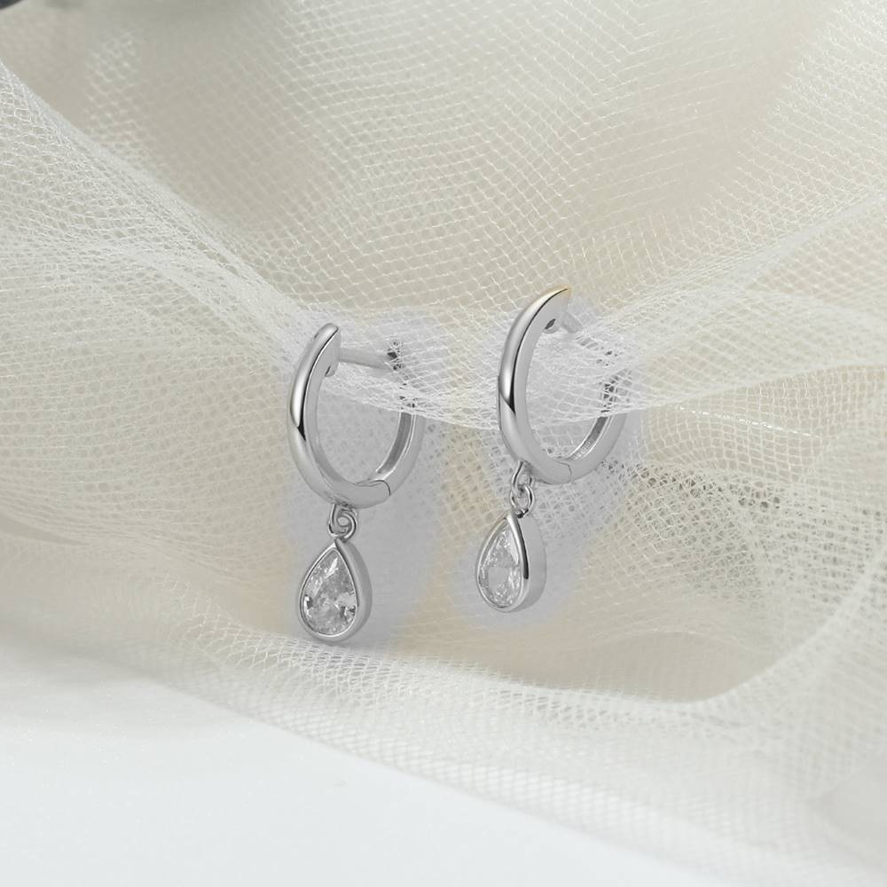Cercei din Argint White Teardrop