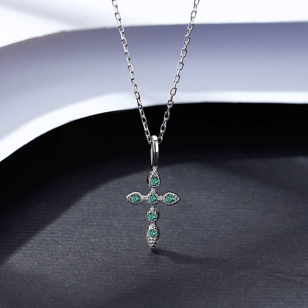 Colier din Argint Serra Emerald Cross