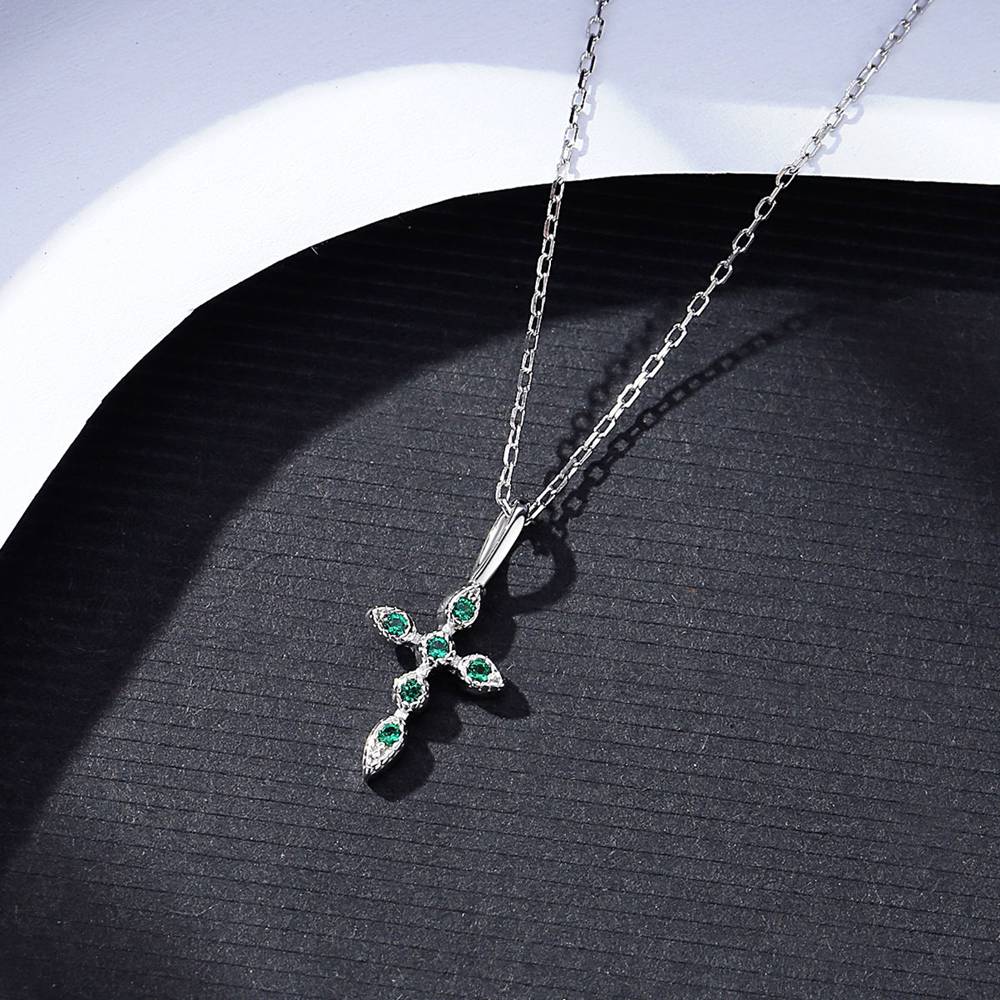 Colier din Argint Serra Emerald Cross