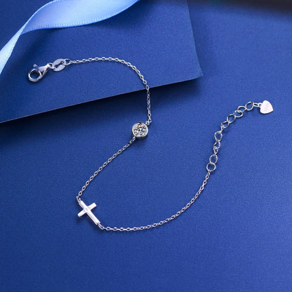 Bratara din argint cu cruciulita si cristale zirconiu cesini cadou