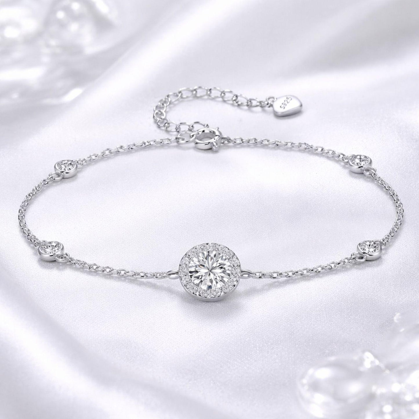 Bratara din argint eleganta rotunda cu cristale zirconiu cesini cadou