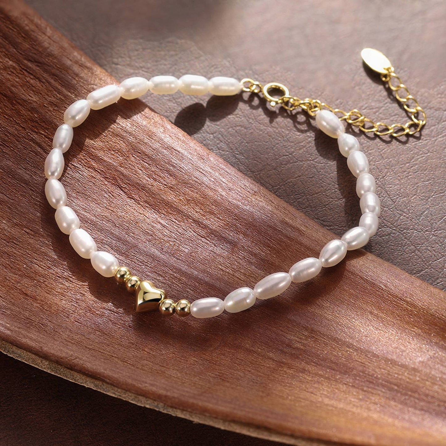 Bratara din argint eleganta placata cu aur cu inima si perle naturale cesini cadou