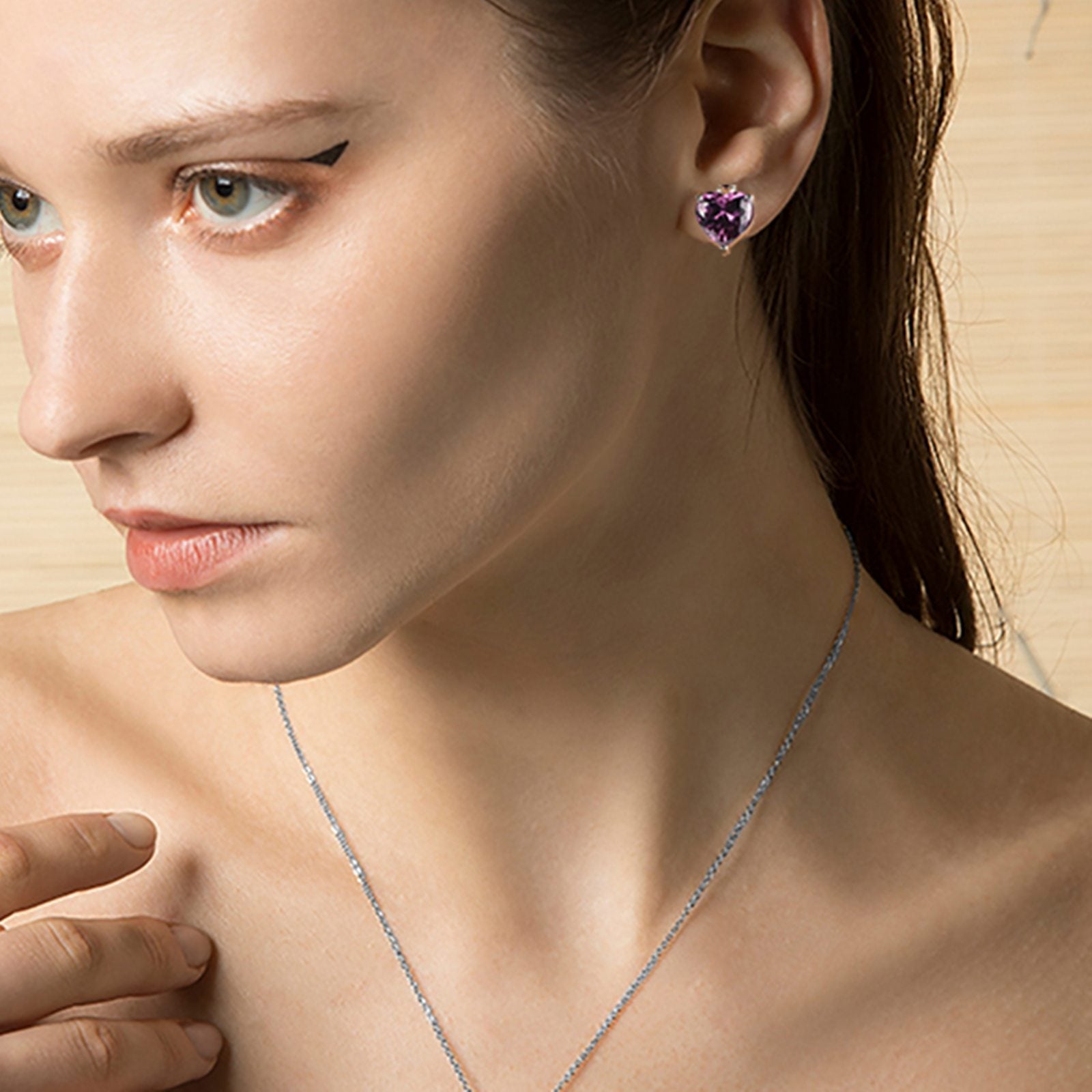 Set din argint elegant colier si cercei cu inima si safir albastru cesini cadou