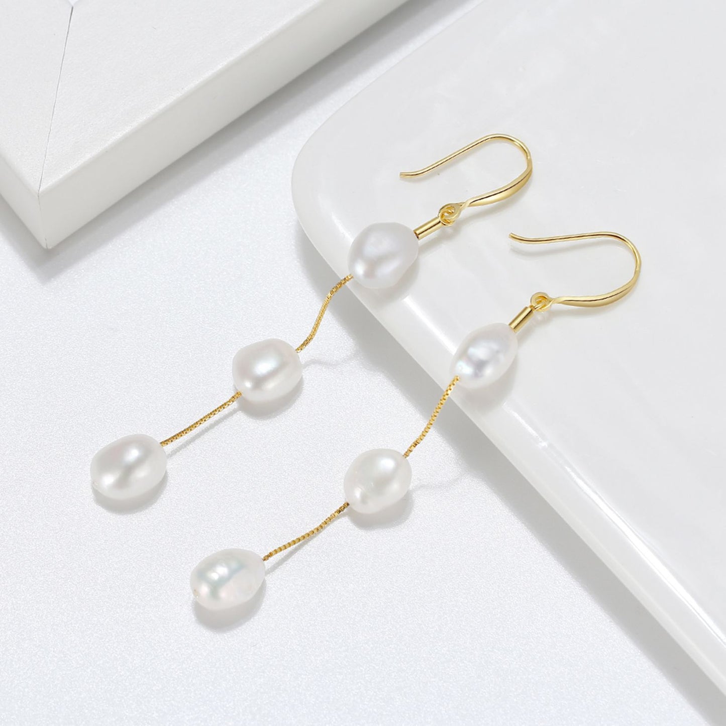 Cercei din argint eleganti lungi cu perle naturale placati cu aur cesini cadou