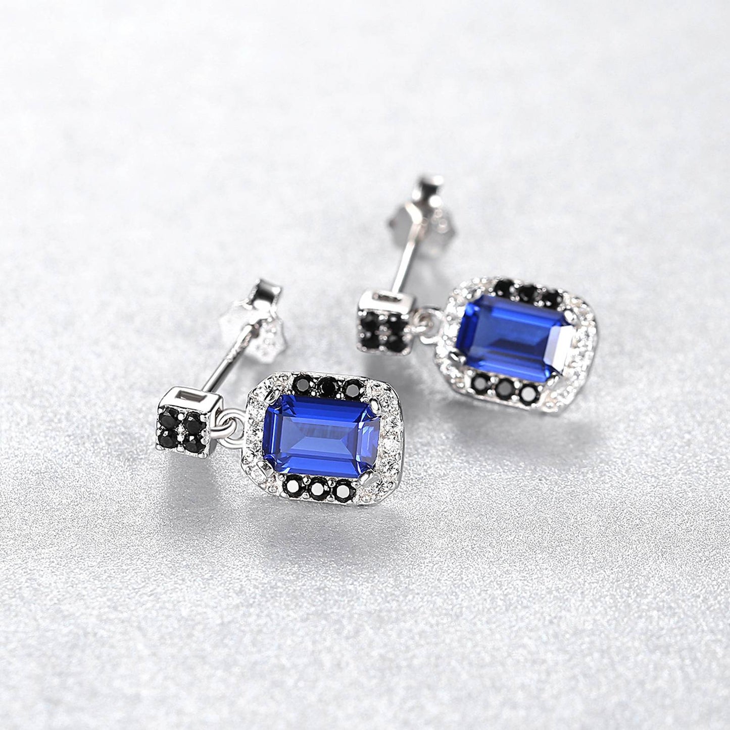 Set din argint colier si cercei rectangular cu safir albastru si zirconiu cesini cadou