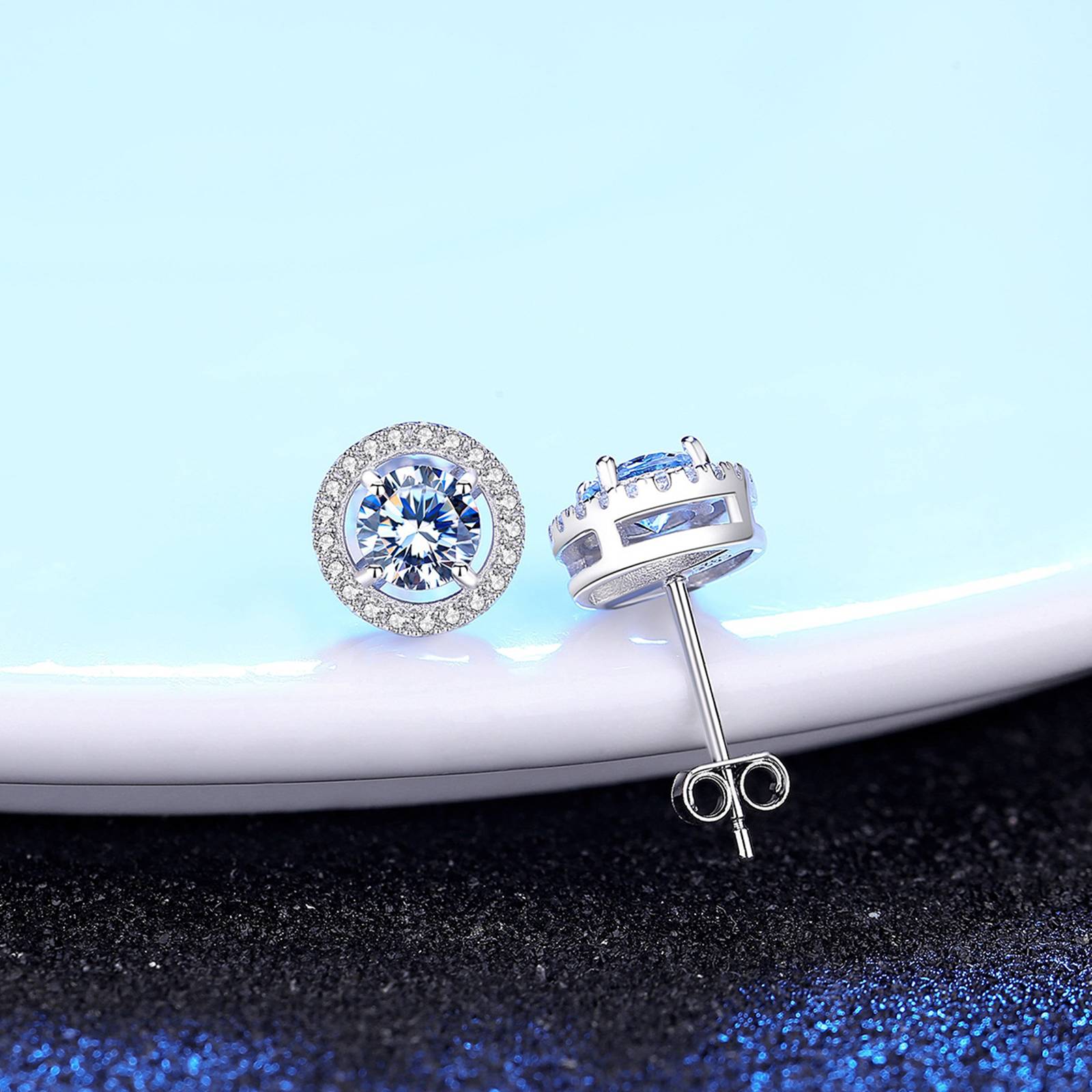 Cercei din argint rotunzi eleganti cu moissanite cesini femei