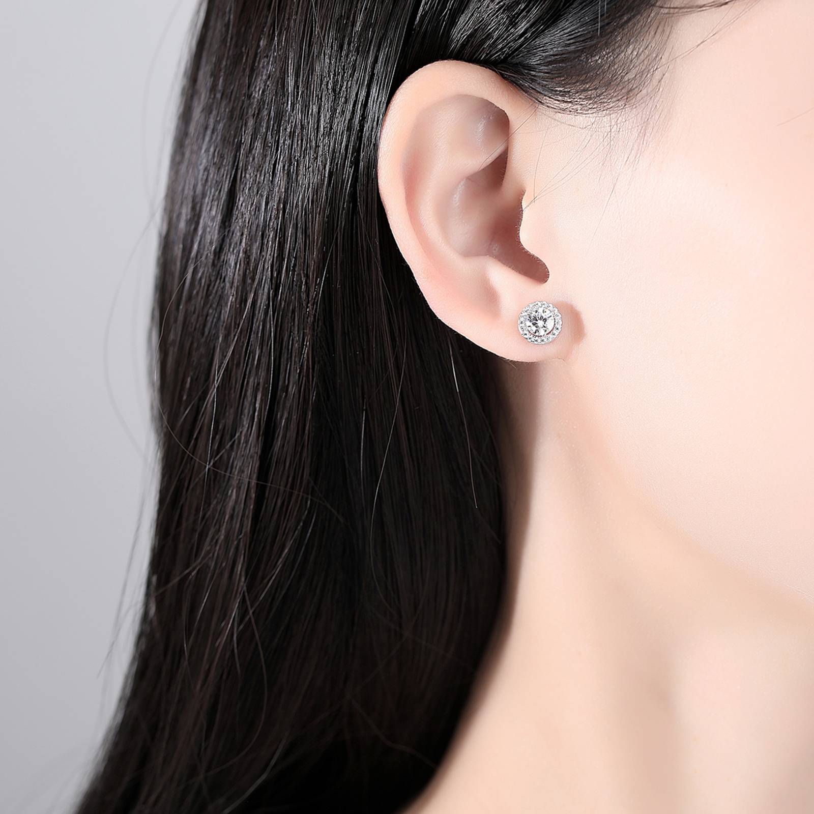 Set din argint elegant rotund colier si cercei cu moissanite cesini cercei purtati