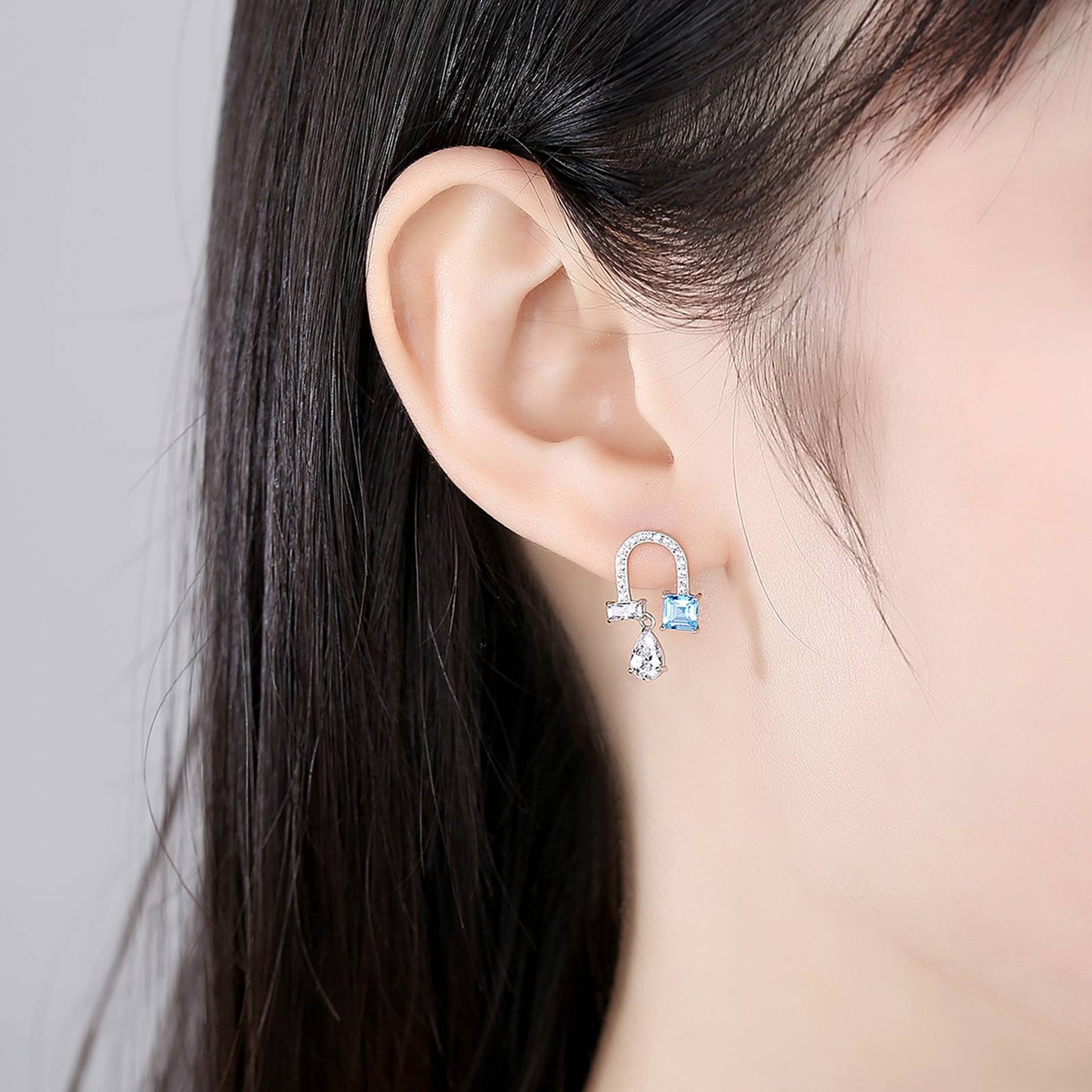 Cercei din argint eleganti cu topaz si cristale zirconiu cesini femei