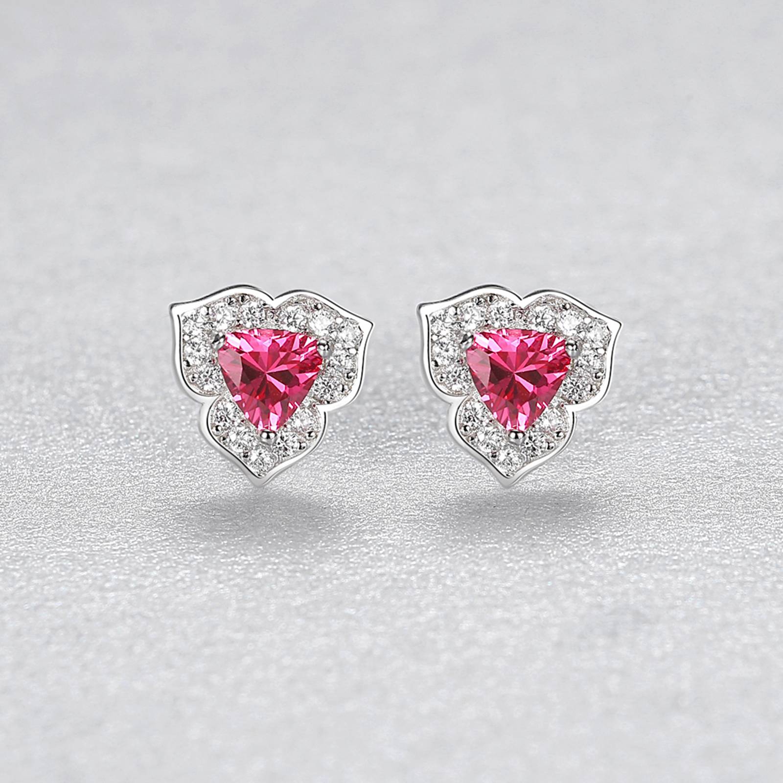 Set din argint elegant colier si cercei inima cu rubin rosu si cristale zirconiu cesini cercei cadou