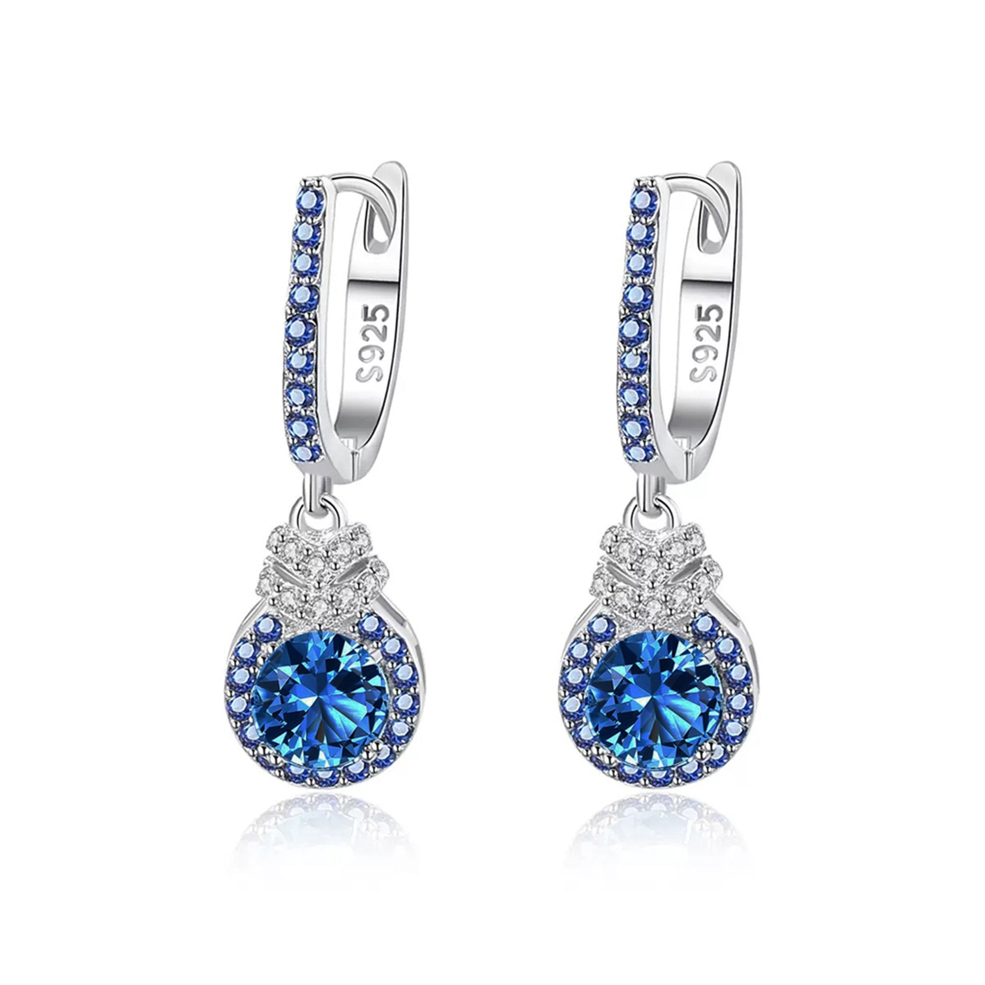 Cercei din argint lungi eleganti cu safir albastru si zirconiu cesini