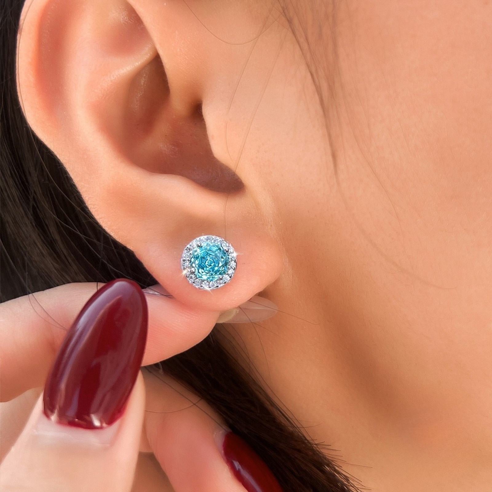 Cercei din argint rotunzi eleganti cu topaz si cristale zirconiu cesini femei