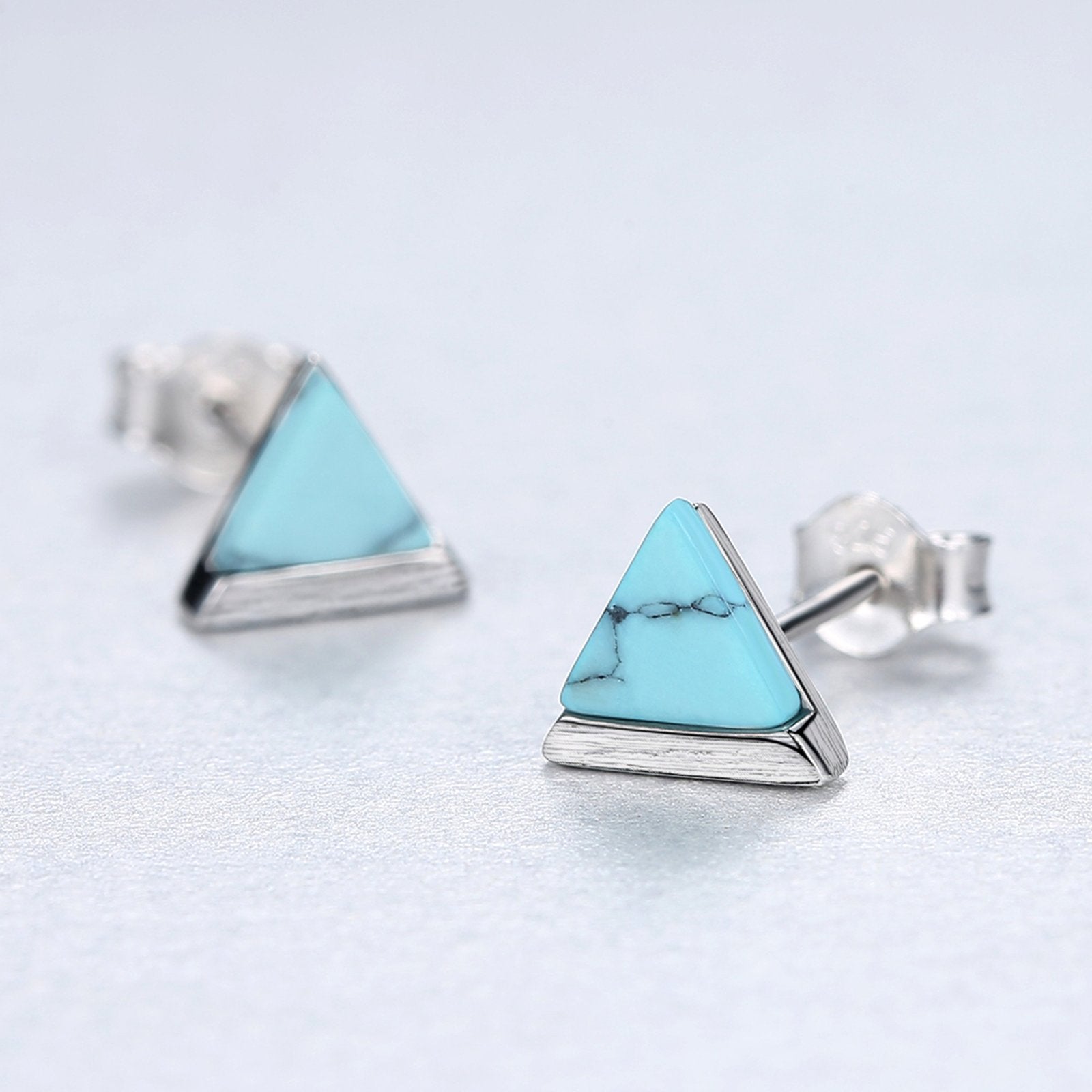 Cercei din argint triunghiulari cu turcoaz cesini cadou