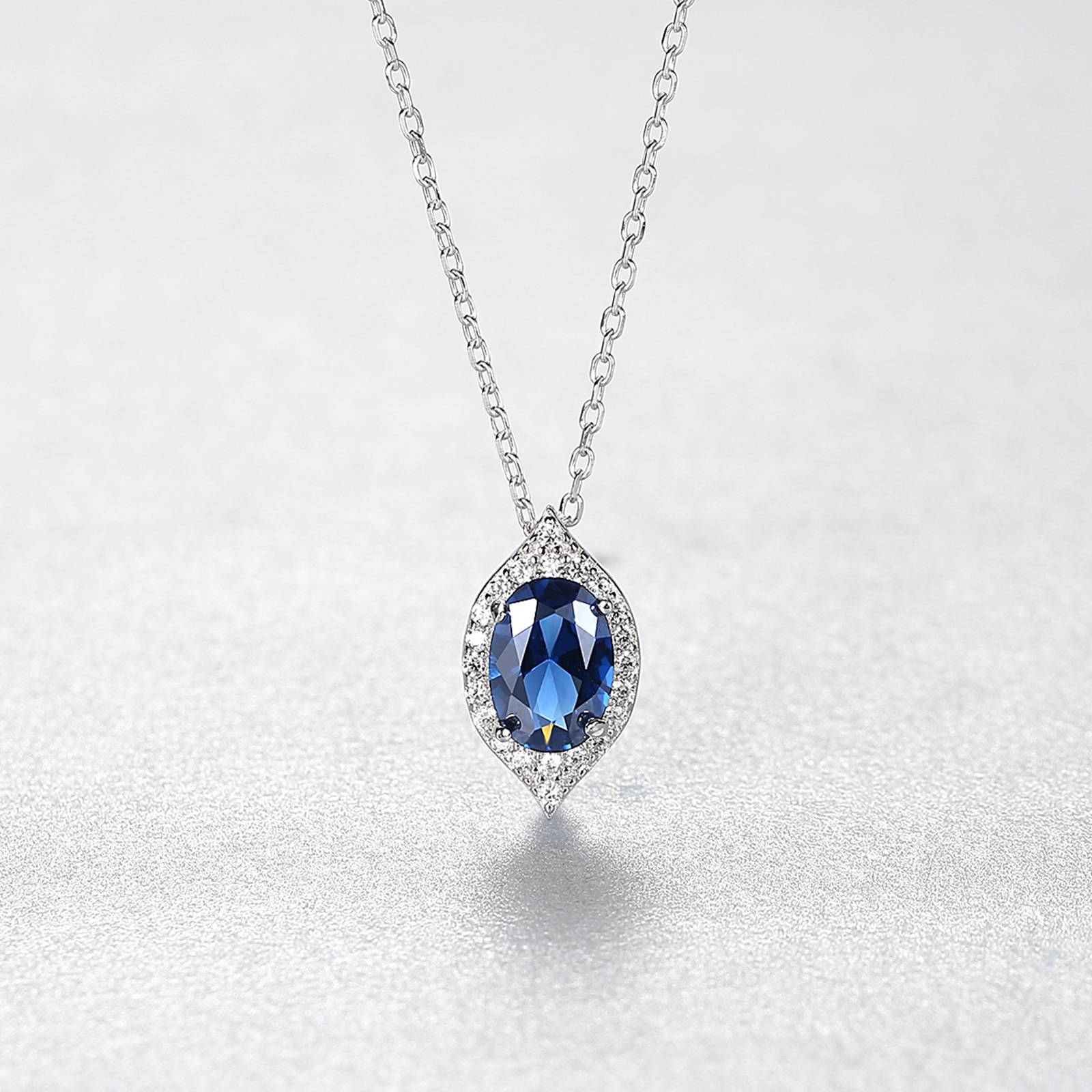 Colier din argint elegant lacrima cu safir albastru si cristale zirconiu cesini cadou