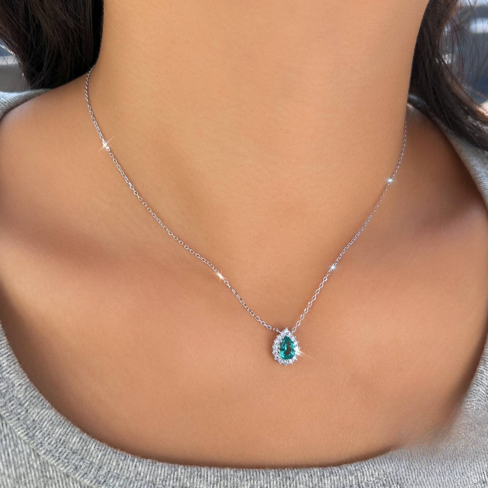 Colier din argint elegant lacrima cu topaz si cristale zirconiu cesini femei