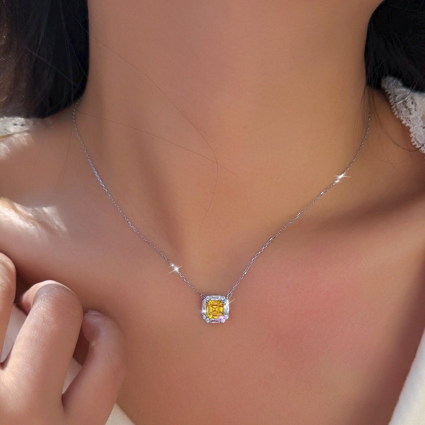 Colier din argint patrat elegant cu citrin si cristale zirconiu cesini femei