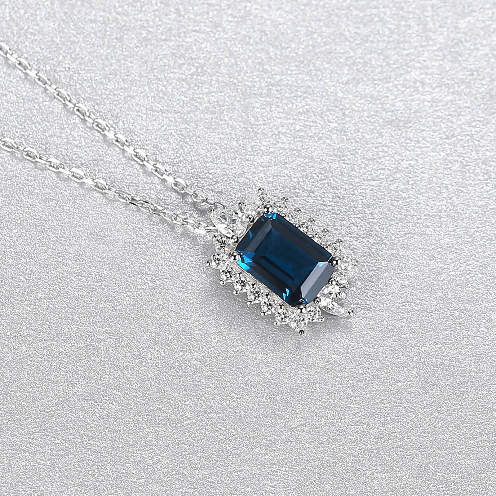 Colier din argint elegant rectangular cu safir albastru si cristale zirconiu cesini femei