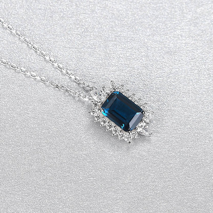 Colier din argint elegant rectangular cu safir albastru si cristale zirconiu cesini femei