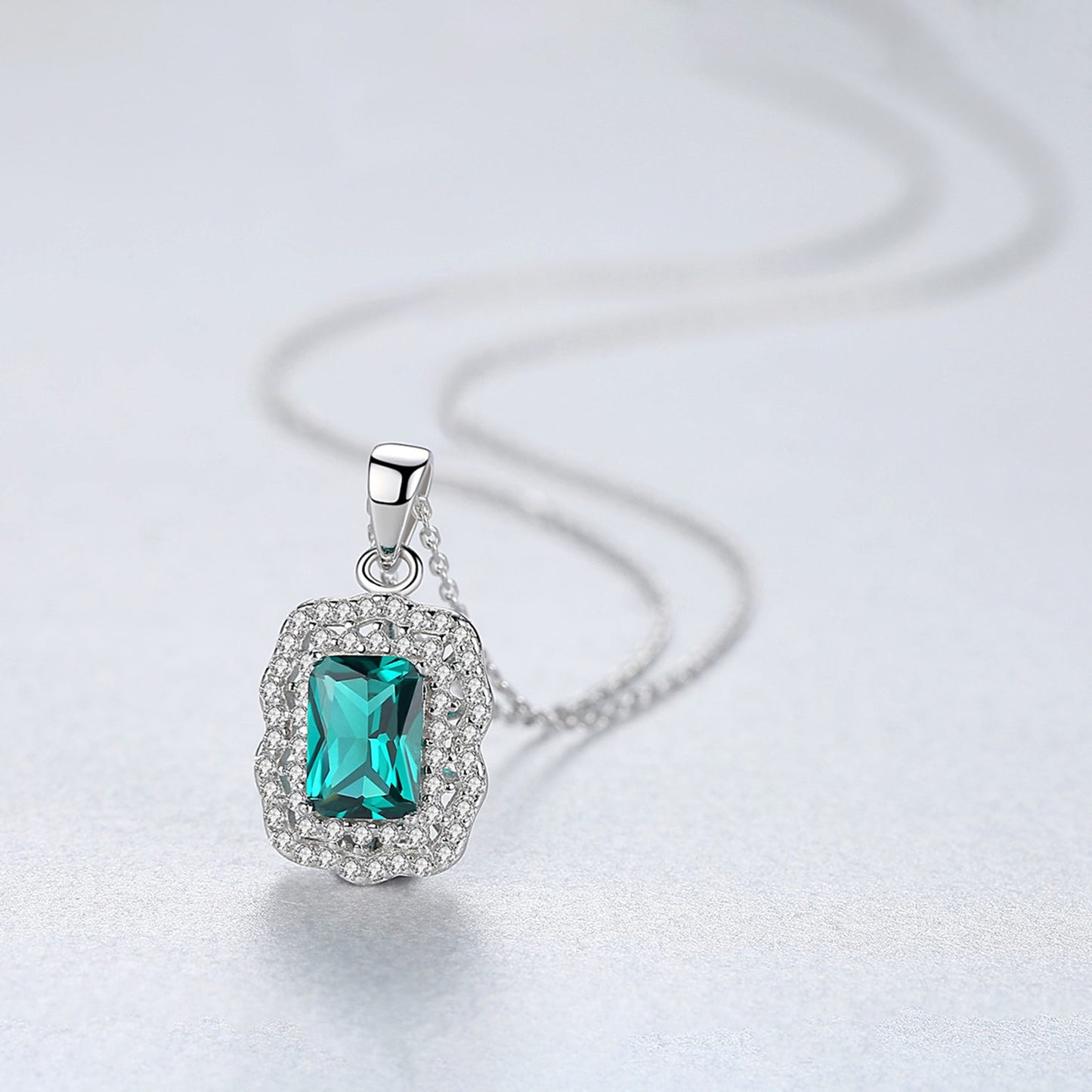 Colier din argint elegant rectangular cu smarald verde si cristale zirconiu cesini femei