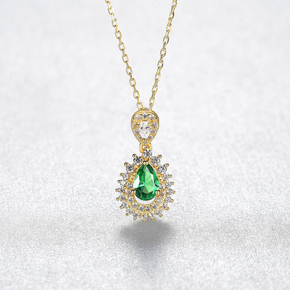Colier din argint elegant cu smarald verde si cristale zirconiu placat cu aur cesini cadou