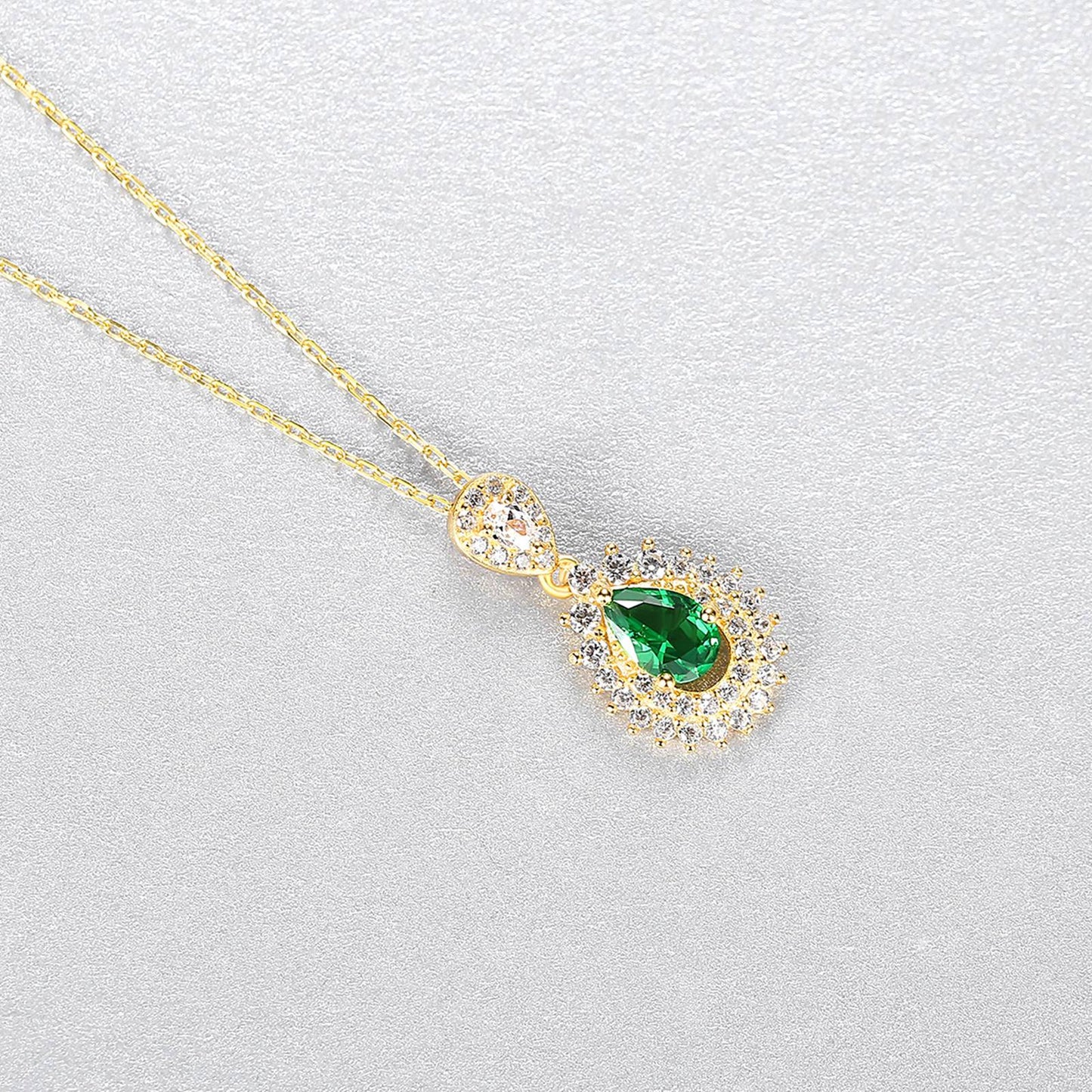 Colier din argint elegant cu smarald verde si cristale zirconiu placat cu aur cesini femei