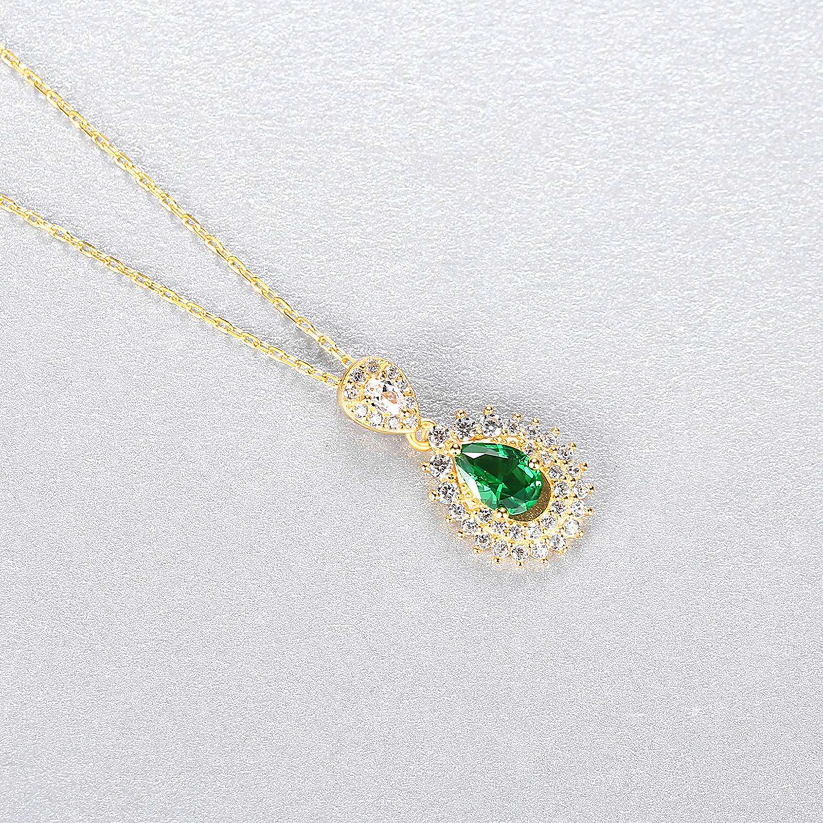 Colier din argint elegant cu smarald verde si cristale zirconiu placat cu aur cesini femei