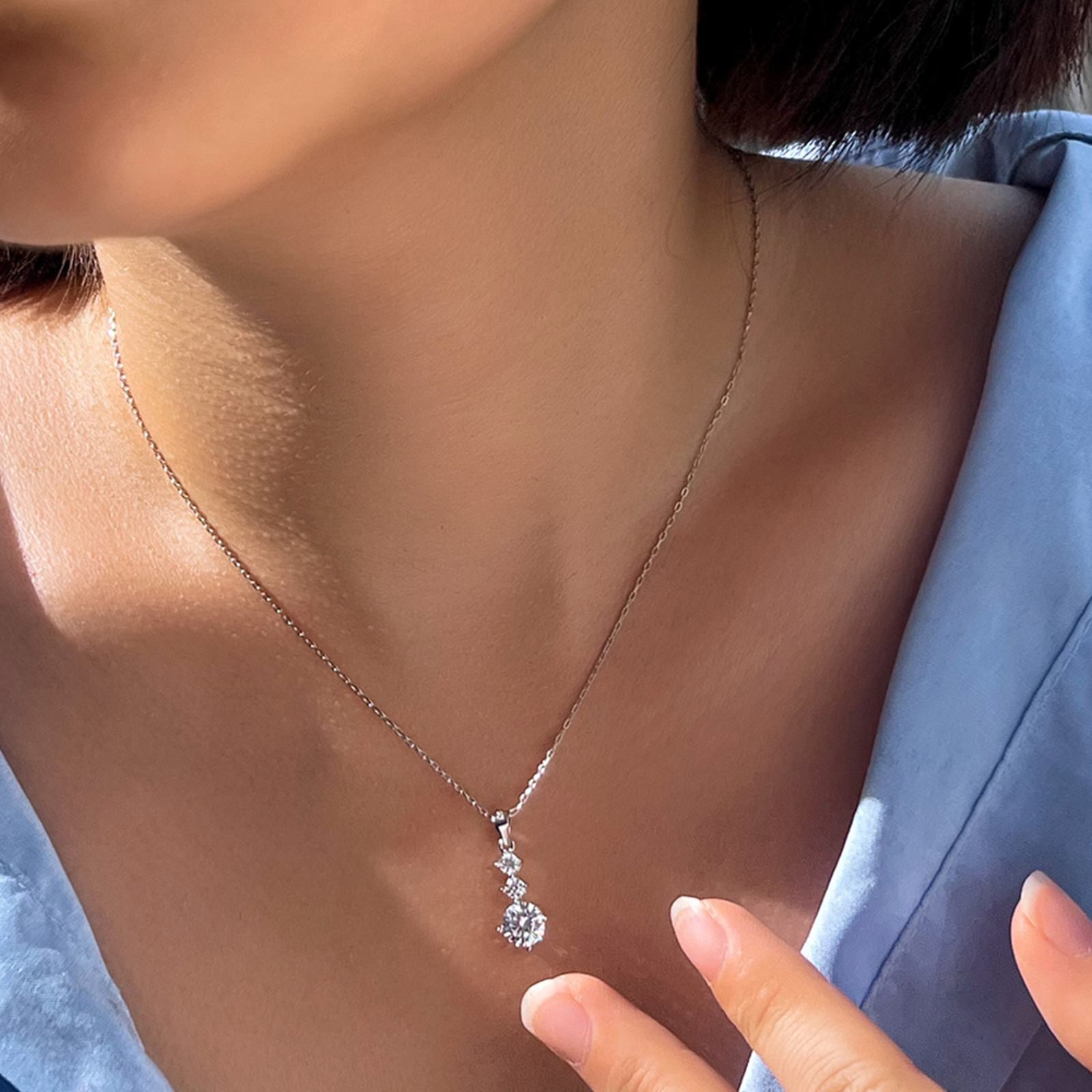 Colier din argint elegant cu cristale zirconiu cesini femei