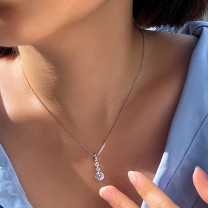 Colier din argint elegant cu cristale zirconiu cesini femei