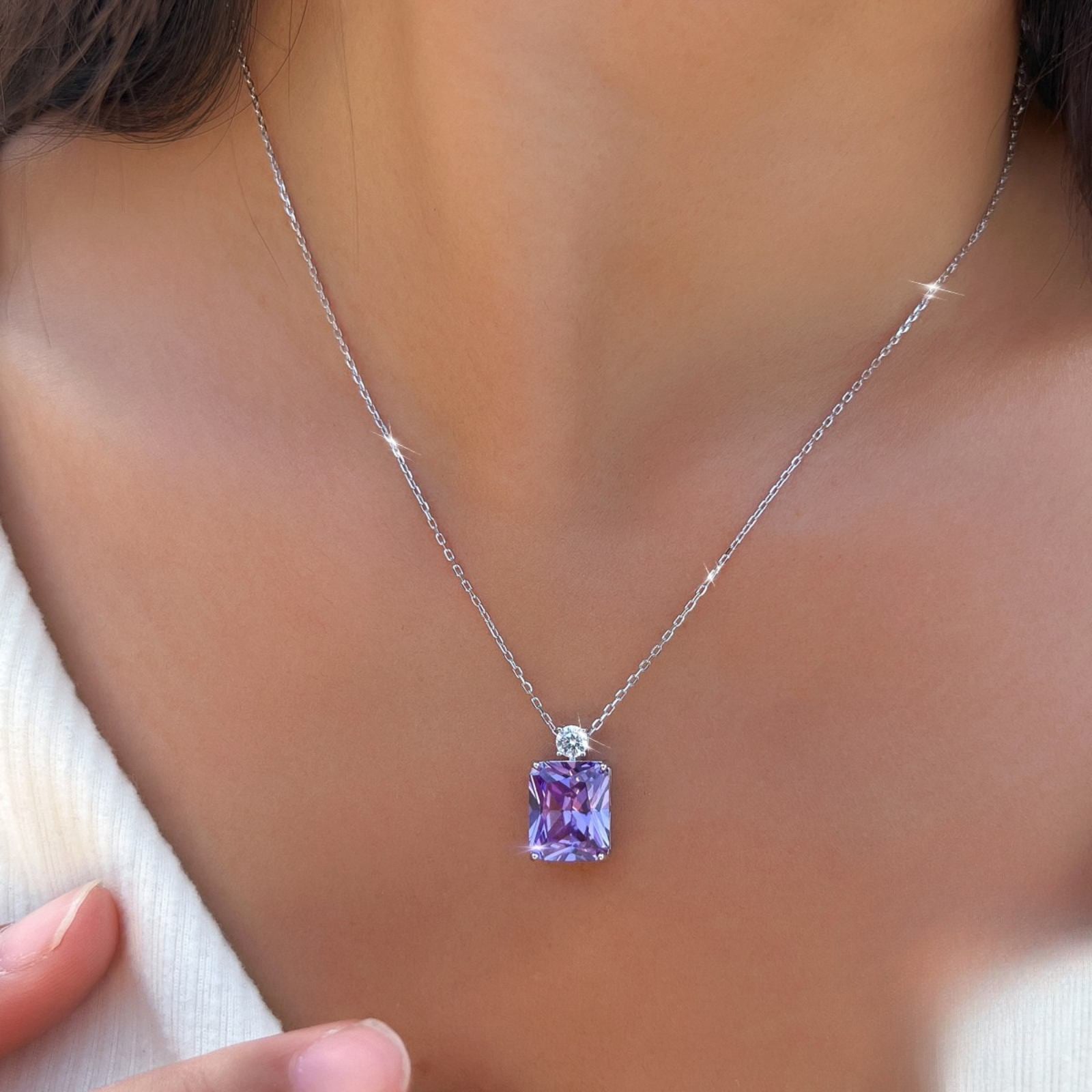 Colier din argint rectangular cu topaz albastru si zirconiu cesini femei