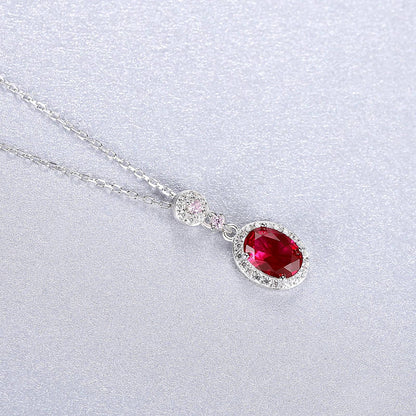 Colier lantisor din argint elegant oval cu rubin rosu si cristale zirconiu cesini cadou