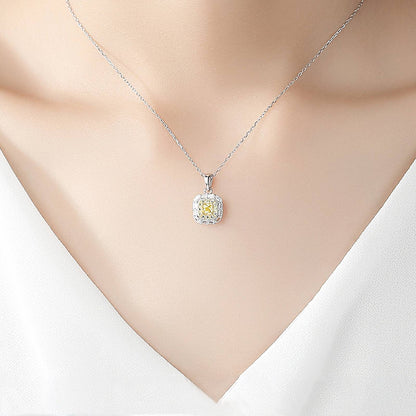 Set din argint elegant patrat colier si cercei cu citrin si cristale zirconiu cesini colier purtat