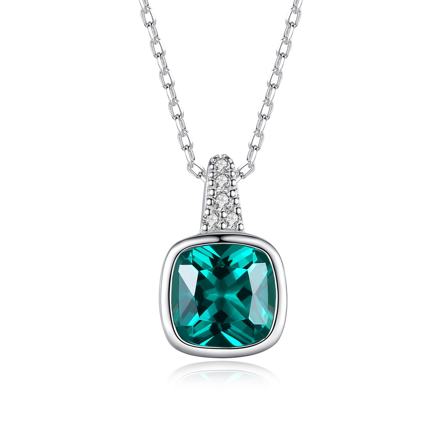 Colier lantisor din argint elegant patrat cu smarald verde si cristale zirconiu cesini