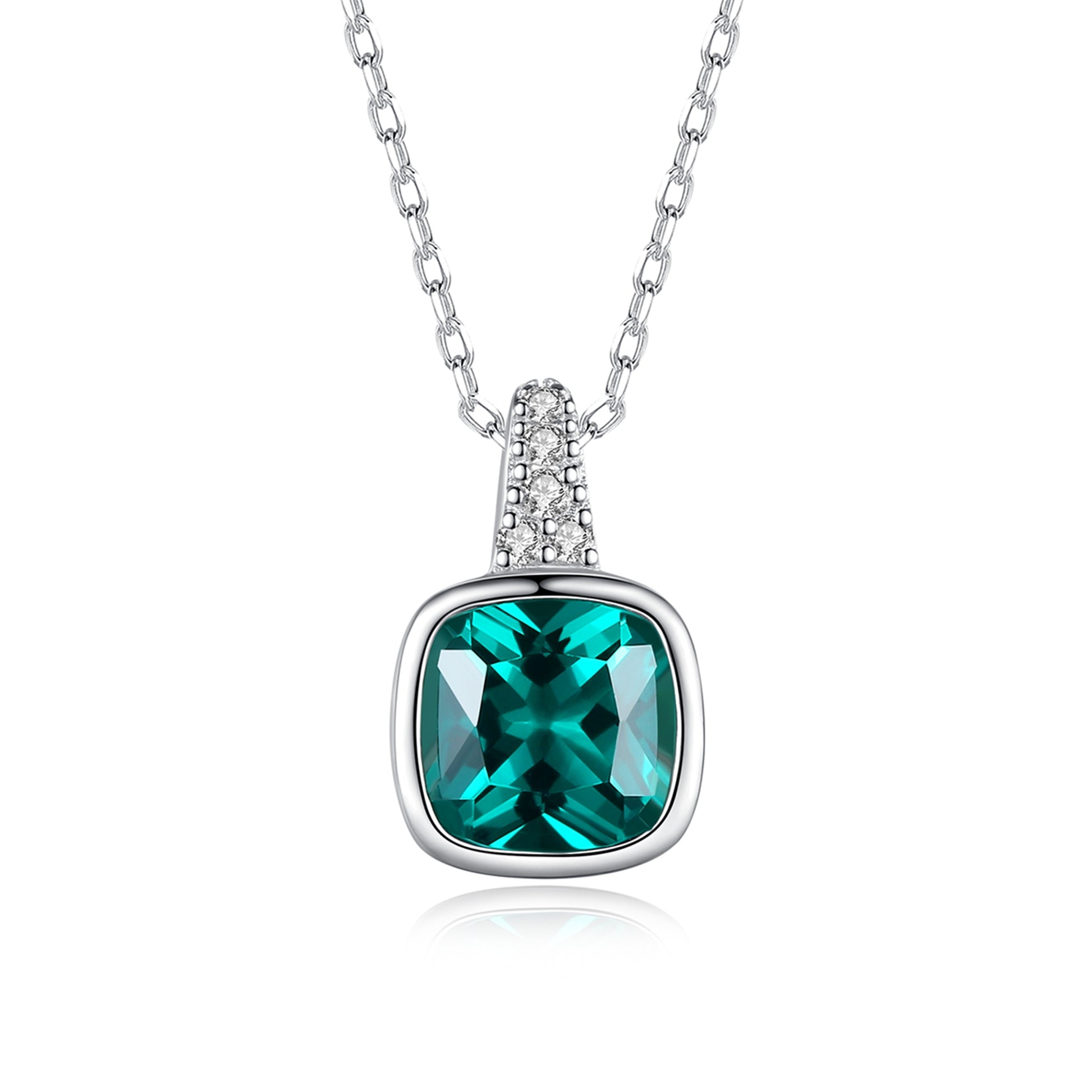 Colier lantisor din argint elegant patrat cu smarald verde si cristale zirconiu cesini