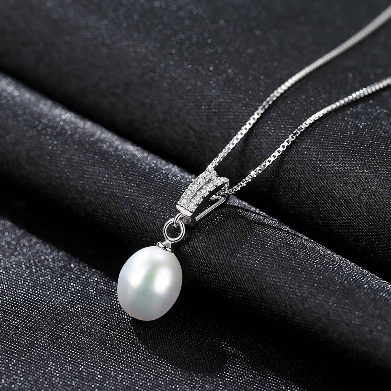 Colier lantisor din argint elegant cu perle naturale si cristale zirconiu cesini femei