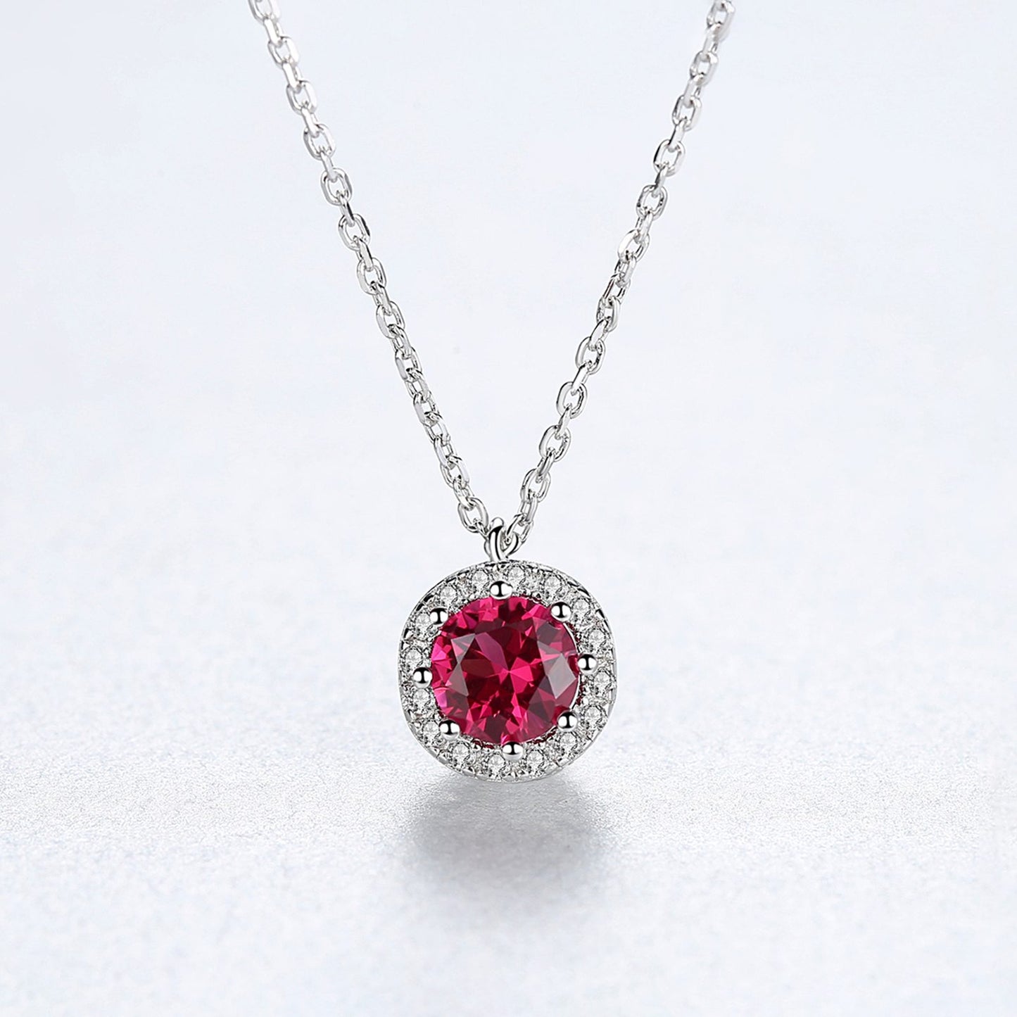 Colier lantisor din argint rotund elegant cu rubin rosu si cristale zirconiu cesini cadou