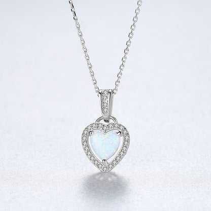 Colier lantisor din argint inima cu opal si cristale zirconiu cesini cadou