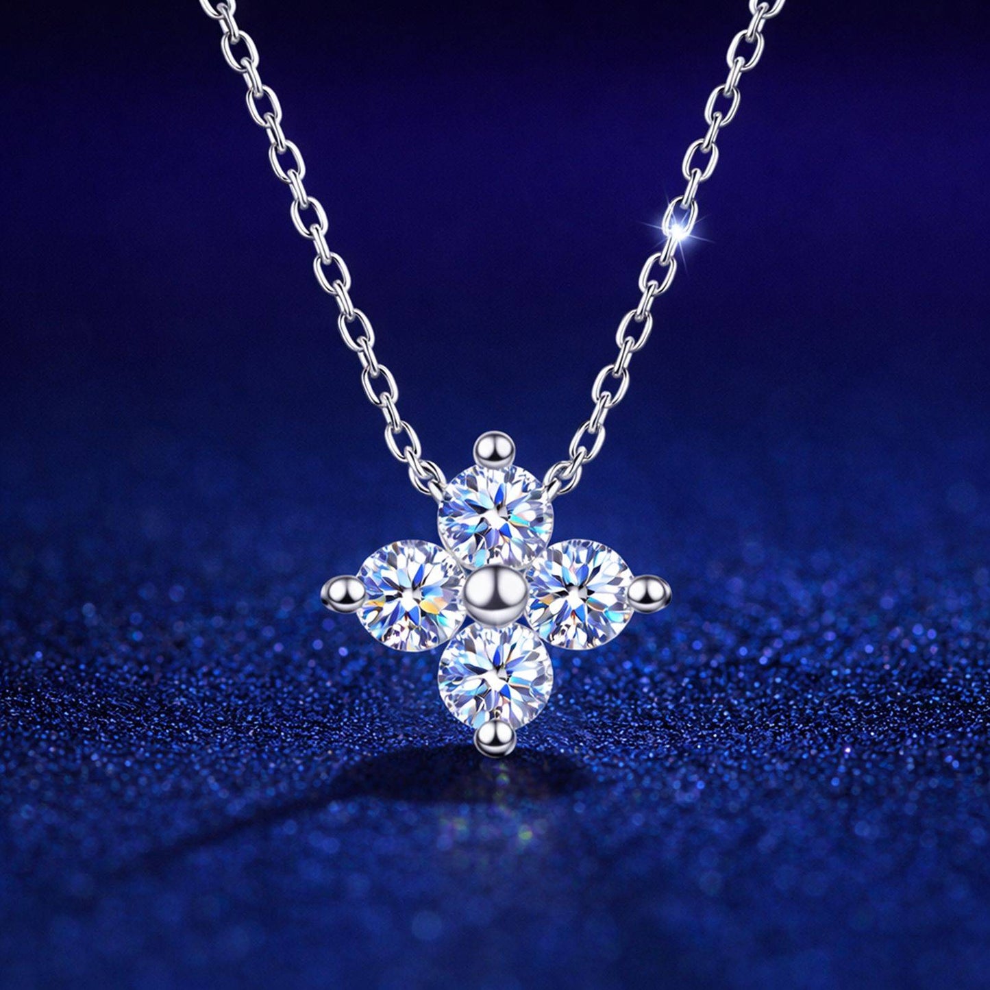 Colier lantisor din argint cu pandantiv trifoi cu zirconiu cesini cadou