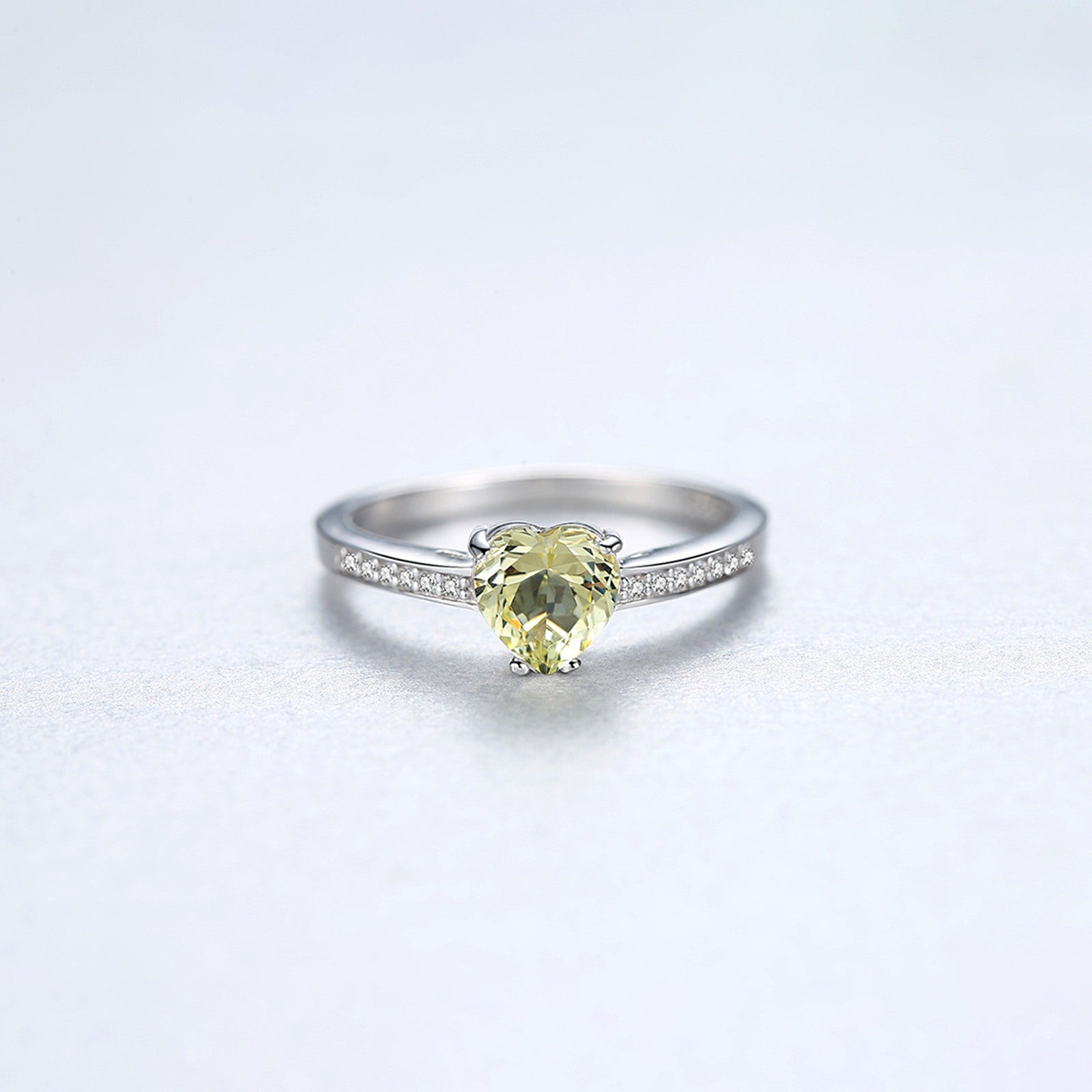 Inel din argint elegant inima cu citrin si cristale zirconiu cesini cadou