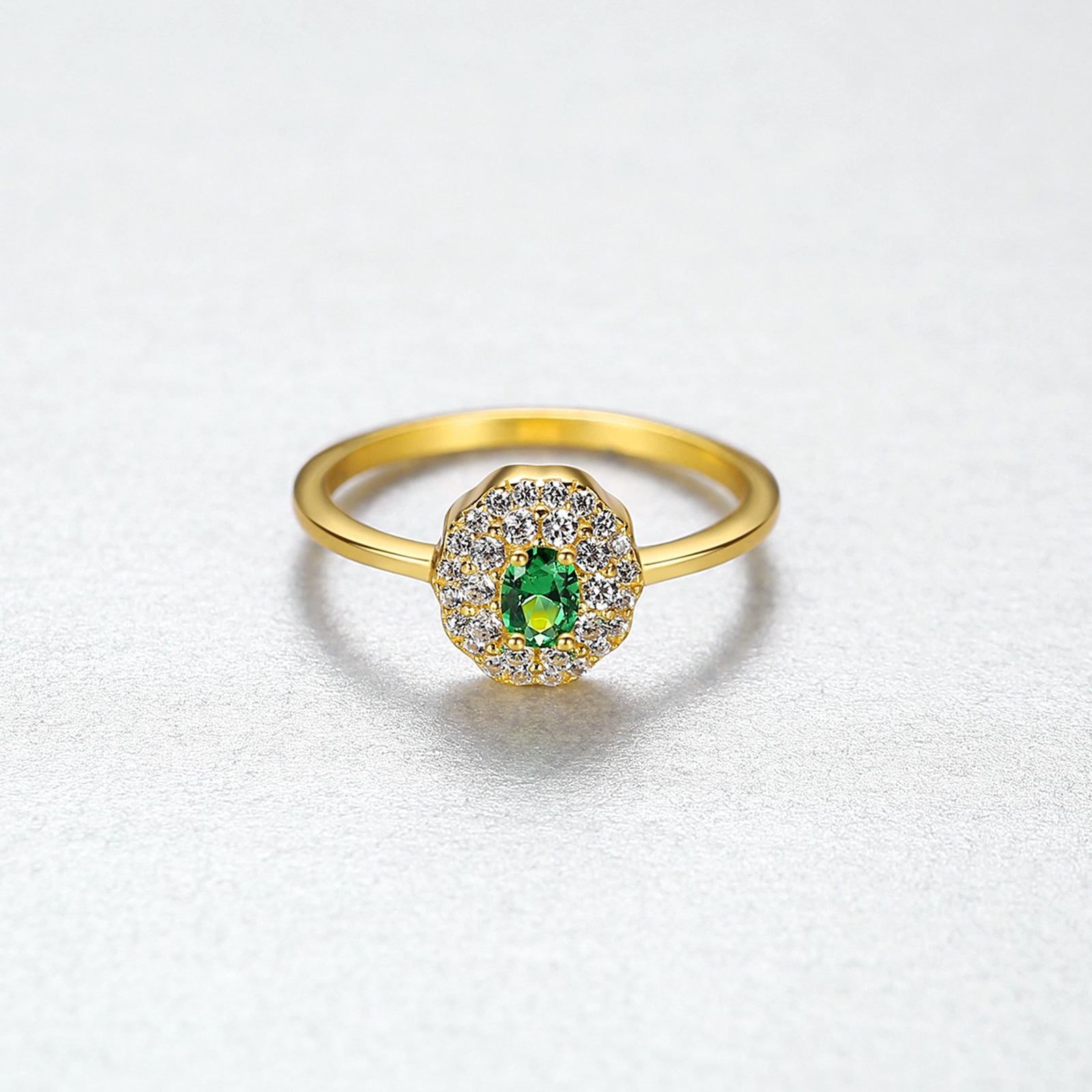 Inel din argint elegant placat cu aur cu smarald verde si cristale zirconiu cesini cadou