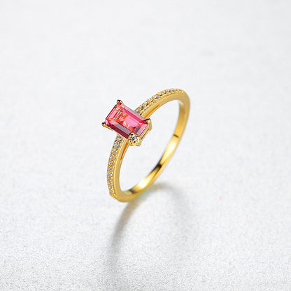 Inel din argint elegant placat cu aur cu rubin rosu si cristale zirconiu cesini cadou