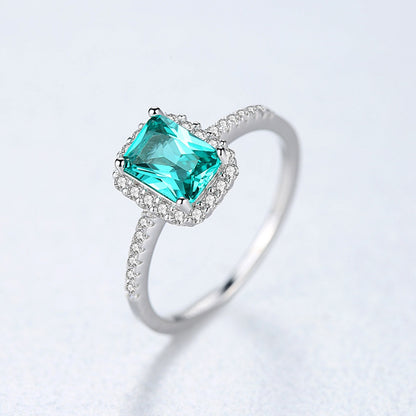 Inel din argint elegant rectangular cu smarald verde si cristale zirconiu cesini femei