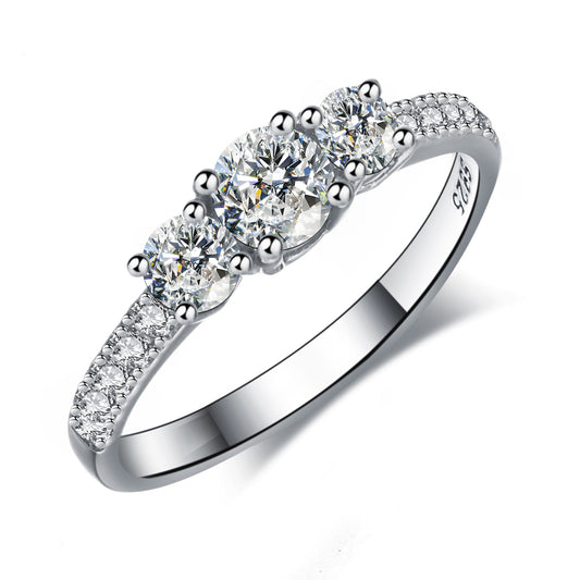 Inel din argint de logodna elegant rotund cu cristale zirconiu cesini