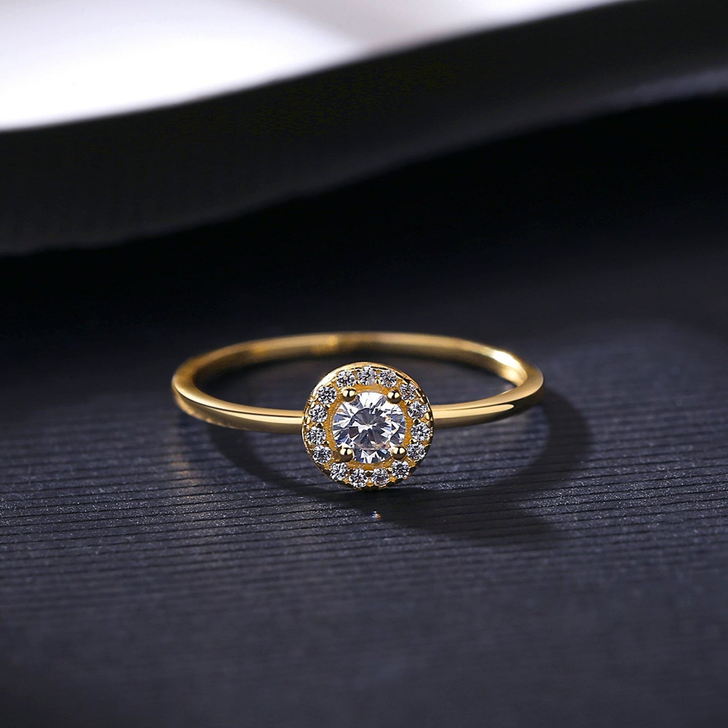 Inel din argint de logodna placat cu aur cu cristale zirconiu cesini femei