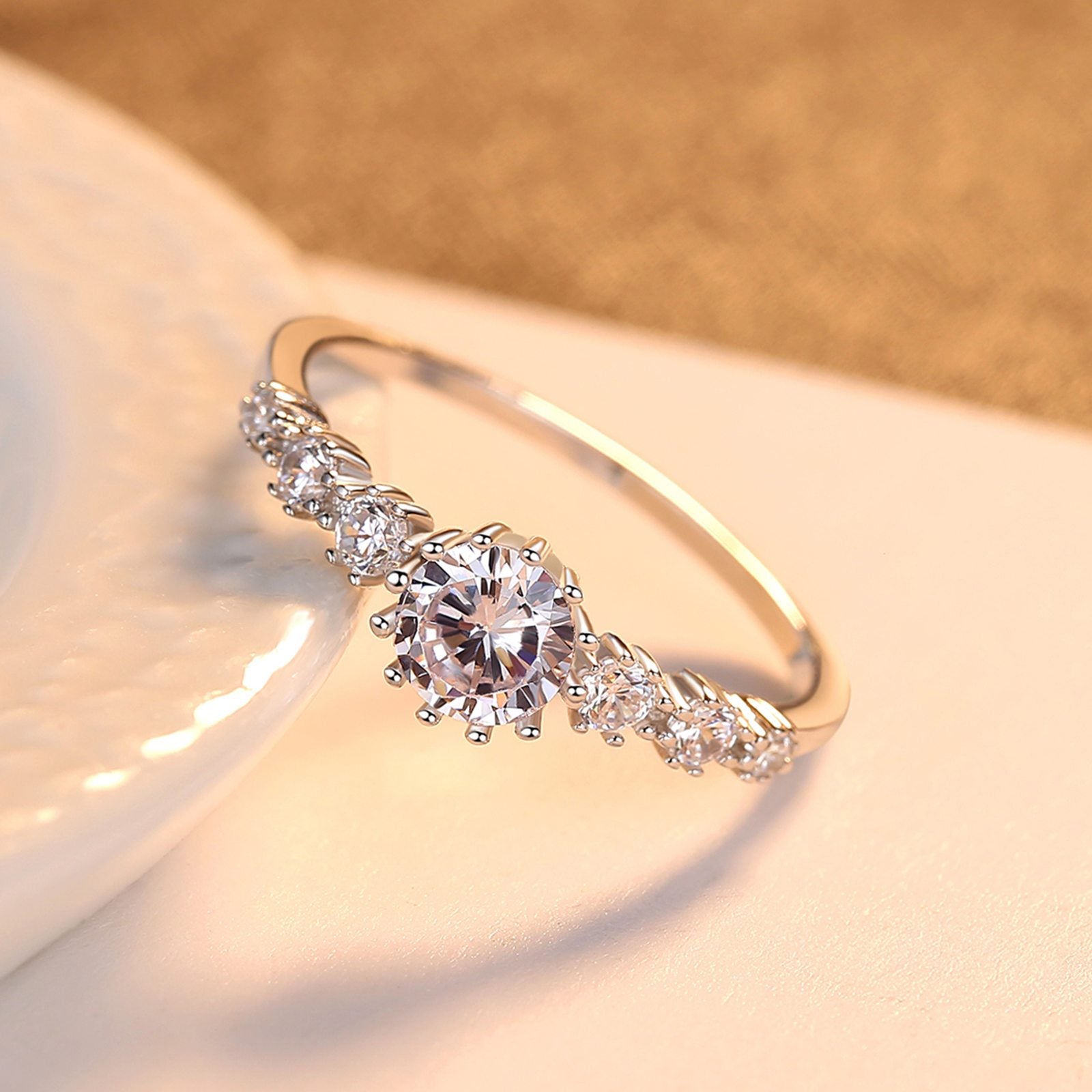 Inel de logodna din argint cu cristale zirconiu cesini femei