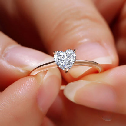 Inel din argint placat cu aur model inima cu cristale zirconiu cesini cadou