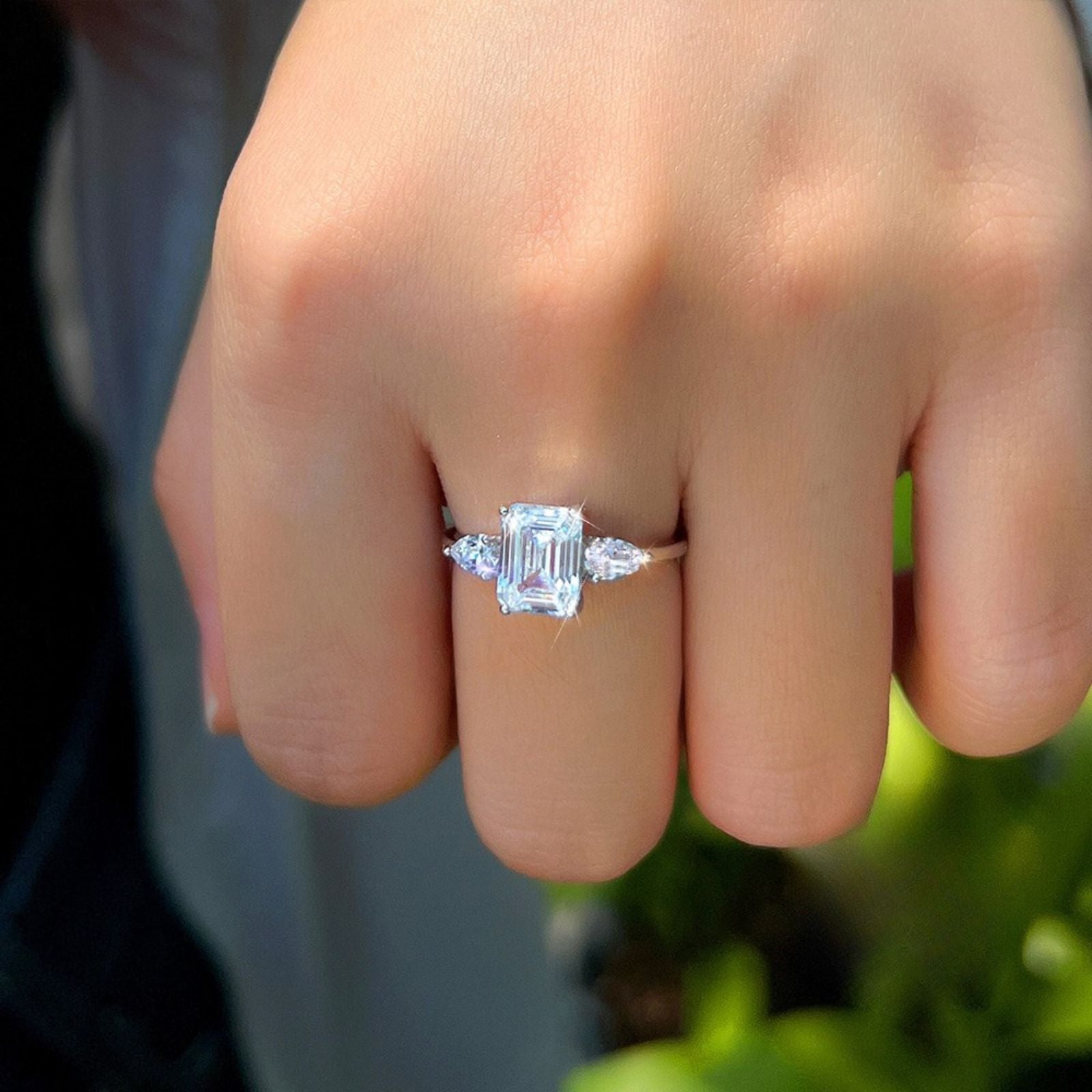 Inel din argint elegant rectangular cu cristale zirconiu cesini femei