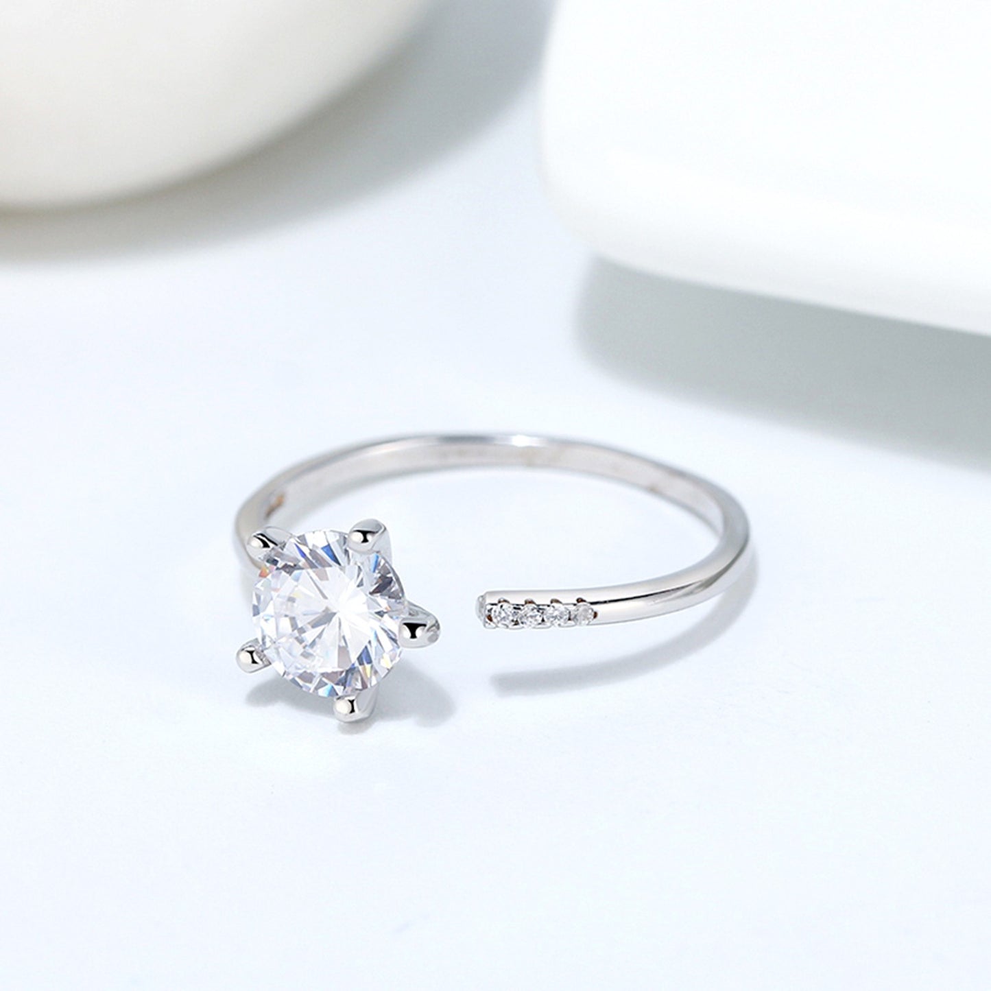 Inel din argint reglabil elegant cu cristale zirconiu cesini cadou